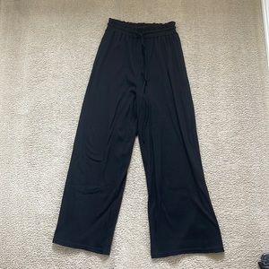 Chicwish Black Wide Leg Jogger/Pants - Size S